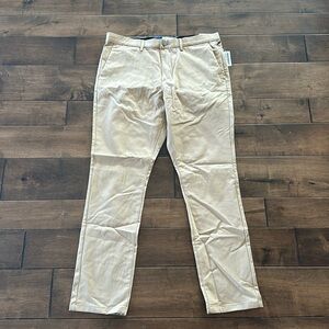 Old navy men ultimate tech slim pants